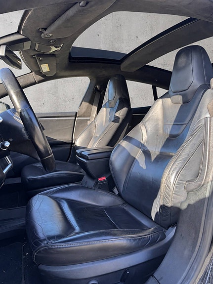 Tesla Model S 12 of 20