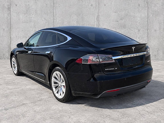 Tesla Model S 3 of 20