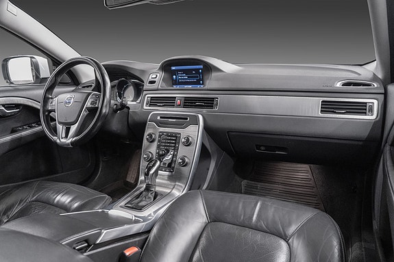 Volvo XC70 19 of 30