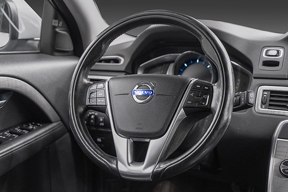 Volvo XC70 17 of 30