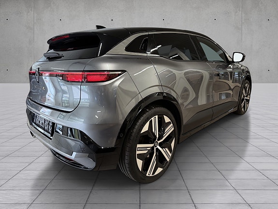 Renault Megane E-Tech 4 of 12