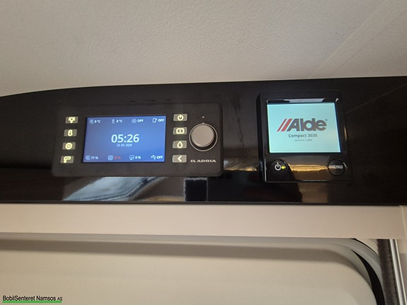 Adria Adora 613 HT/Sykkelstativ/Bad i bakvegg 29 of 30