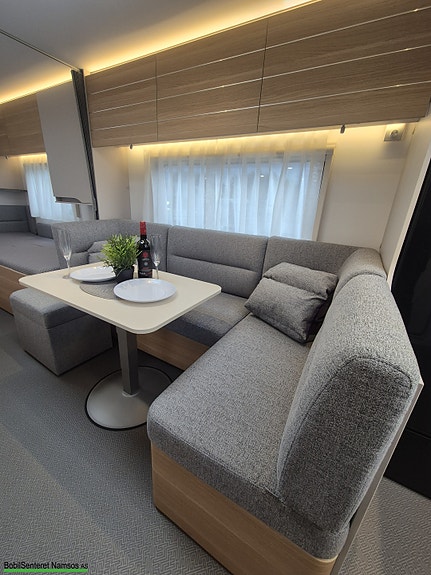 Adria Adora 613 HT/Sykkelstativ/Bad i bakvegg 17 of 30