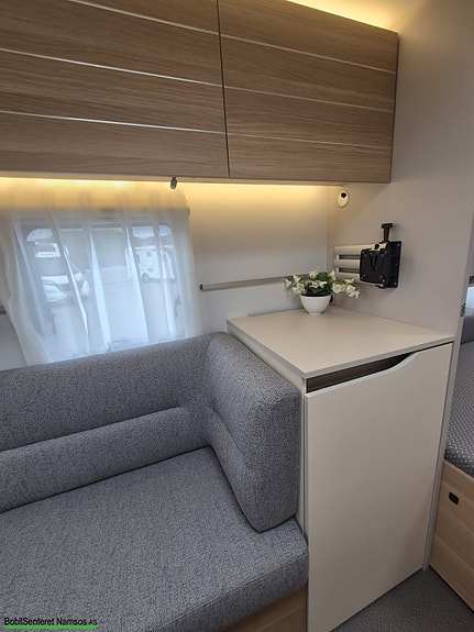 Adria Adora 613 HT/Sykkelstativ/Bad i bakvegg 19 of 30