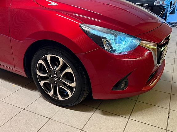 Mazda 2 9 of 21