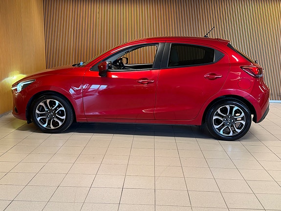 Mazda 2 8 of 21