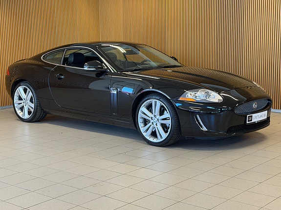 Jaguar XK 2 of 30