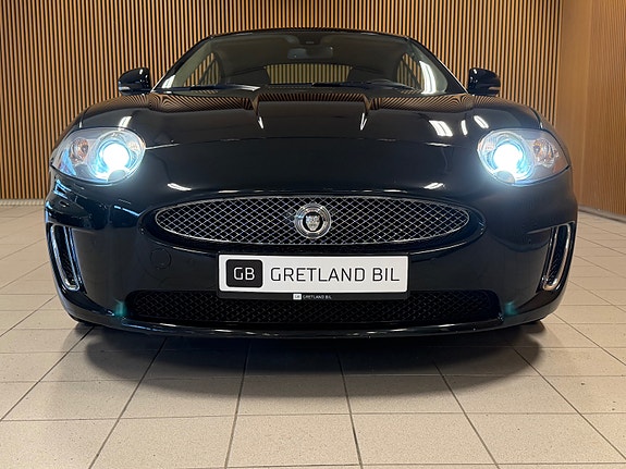 Jaguar XK 6 of 30