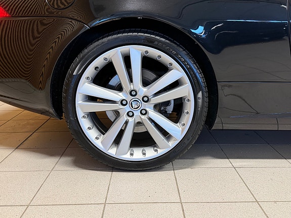 Jaguar XK 7 of 30