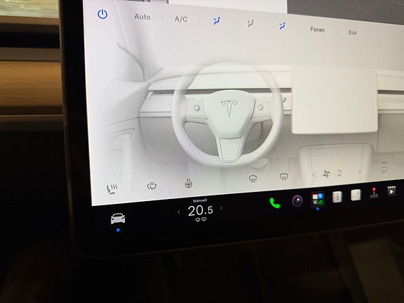 Tesla Model 3 15 of 18