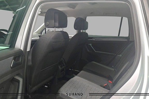 Volkswagen Tiguan 17 of 30