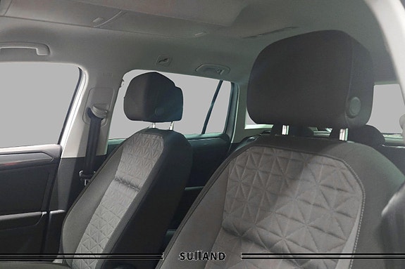 Volkswagen Tiguan 14 of 30