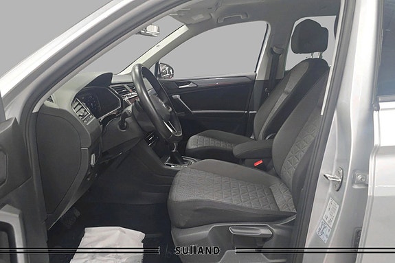 Volkswagen Tiguan 11 of 30