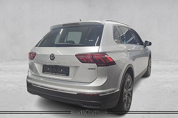 Volkswagen Tiguan 5 of 30