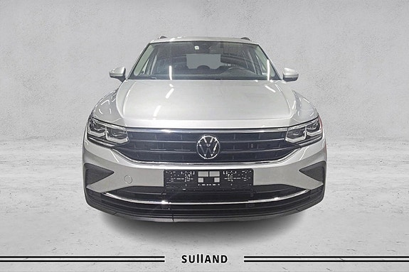 Volkswagen Tiguan 8 of 30