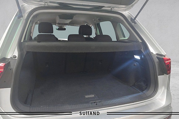 Volkswagen Tiguan 19 of 30