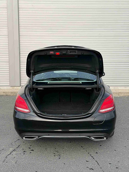 Mercedes-Benz C350 e 9 of 24