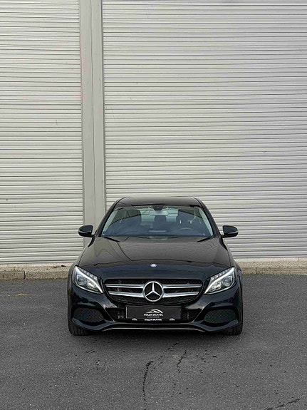 Mercedes-Benz C350 e 3 of 24
