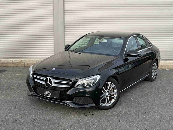 Mercedes-Benz C350 e 2 of 24