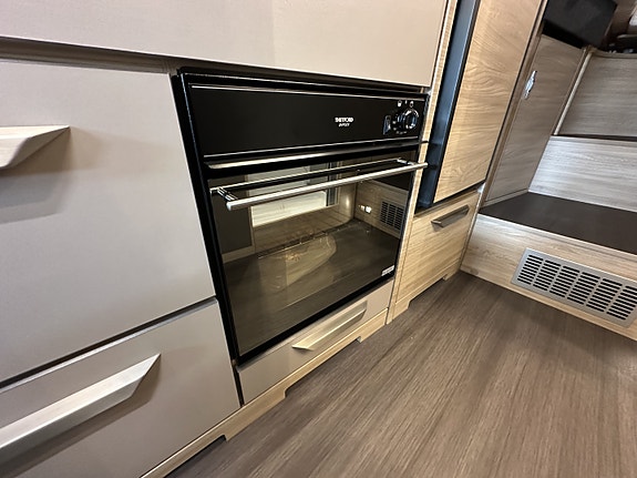 Knaus Van TI Plus 650 MEG Platinum Selection I 4x4 I Alde I Automat I Fullspekket kvalitetsbobil! 22 of 30