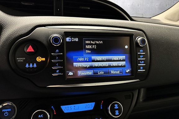 Toyota Yaris 16 of 19