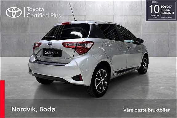 Toyota Yaris 5 of 19