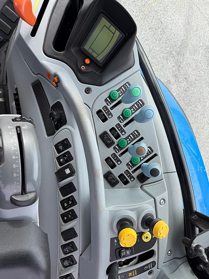 New Holland T6.175 EC 21 of 24