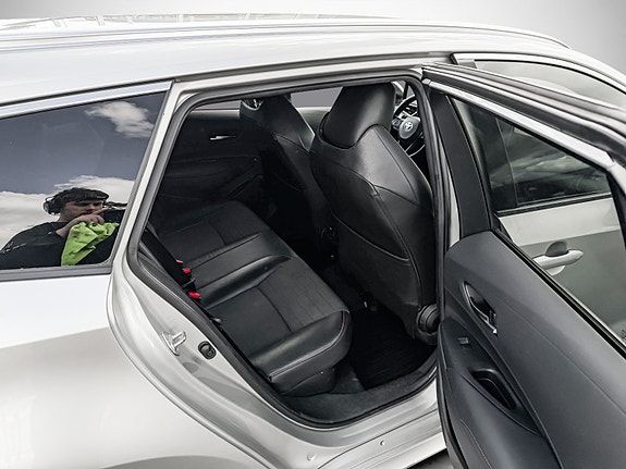 Toyota Corolla 17 of 23