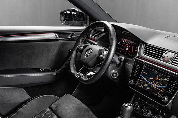 Skoda Superb 15 of 30