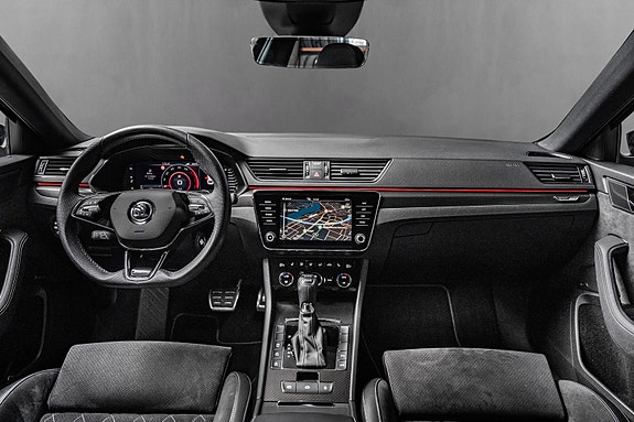 Skoda Superb 9 of 30