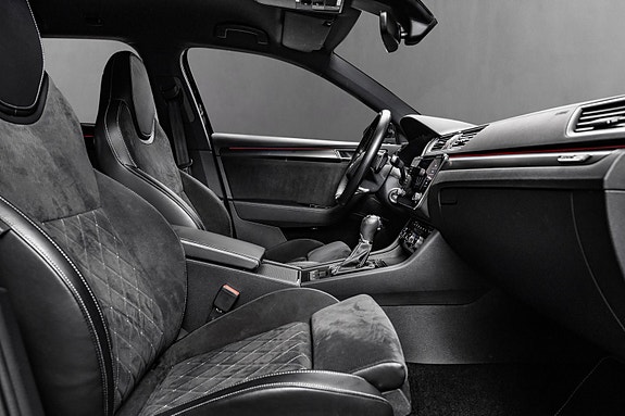 Skoda Superb 13 of 30