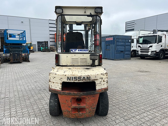 Nissan FGU02A30U gaffeltruck - 3.000 kg - 3,7 m 4 of 30