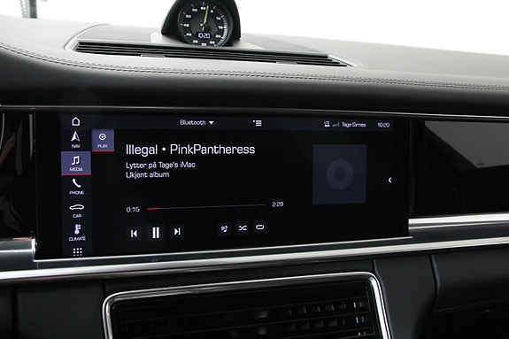 Porsche Panamera 24 of 30