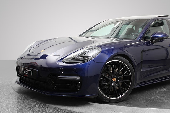 Porsche Panamera 13 of 30