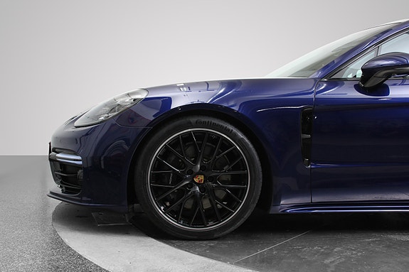 Porsche Panamera 10 of 30