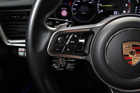 Porsche Panamera 18 of 30