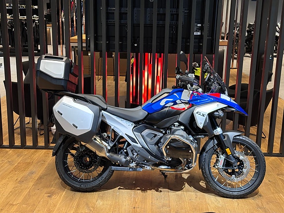 BMW R 1300 GS "Fullutstyrt" med koffertsett 2 of 10