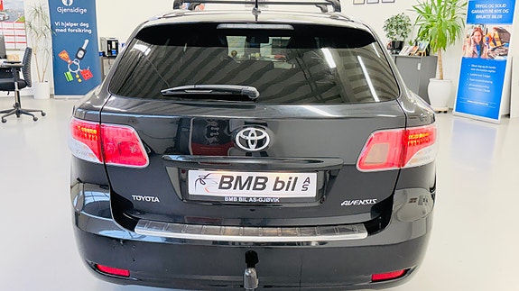 Toyota Avensis 5 of 30