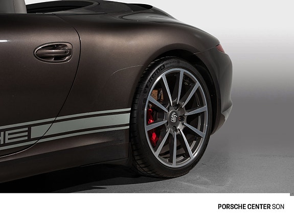 Porsche 911 12 of 30