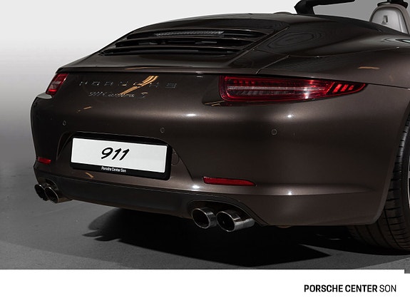 Porsche 911 16 of 30