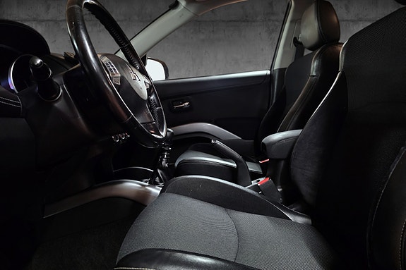 Mitsubishi Outlander 30 of 30