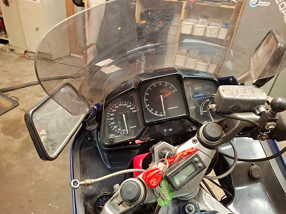 Honda VFR 750 F 4 of 5