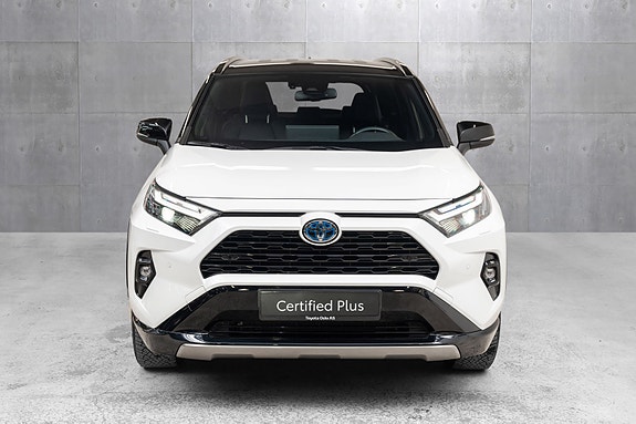 Toyota RAV4 6 of 22