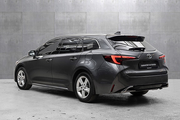 Toyota Corolla 2 of 21