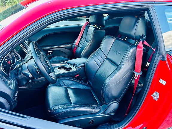 Dodge Challenger 18 of 29