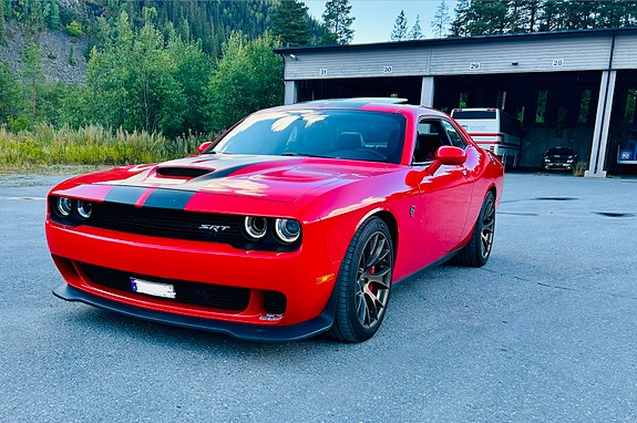 Dodge Challenger 22 of 29