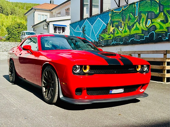 Dodge Challenger 7 of 29