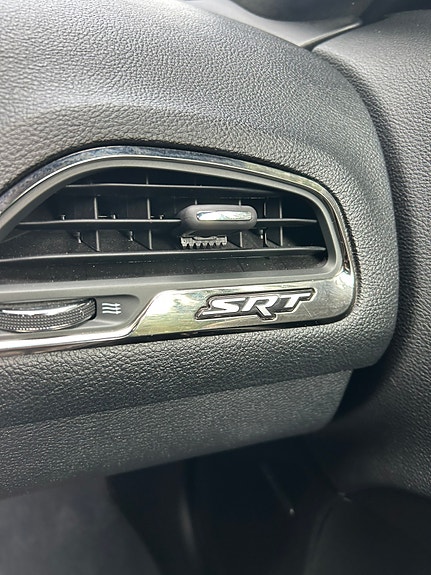 Dodge Challenger 23 of 29