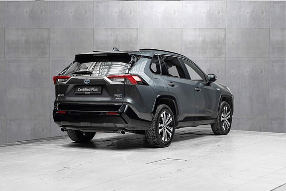 Toyota RAV4 Plug-in Hybrid 5 of 25