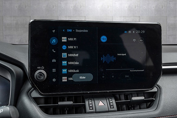 Toyota RAV4 Plug-in Hybrid 19 of 25